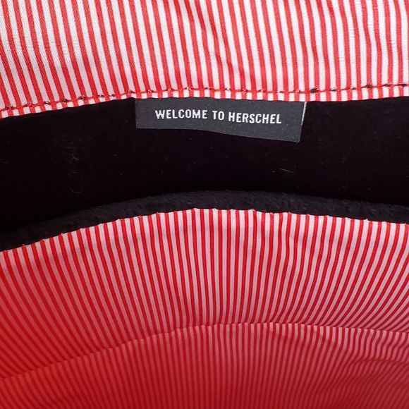 Herschel Little America Backpack Tropical Flowers Graphic Black 25L Travel Bag - Picture 8 of 12